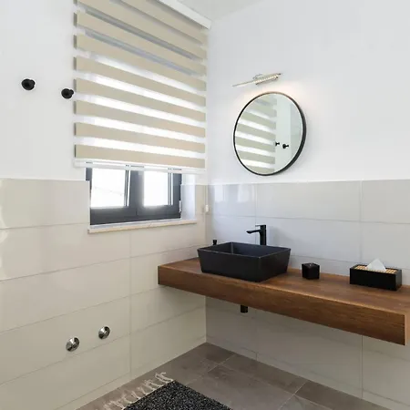 Villa Smiljana With Swimming Pool *