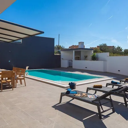 Villa Smiljana With Swimming Pool