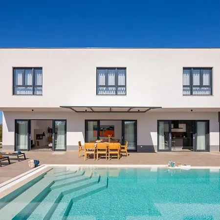 Smiljana With Swimming Pool Villa *